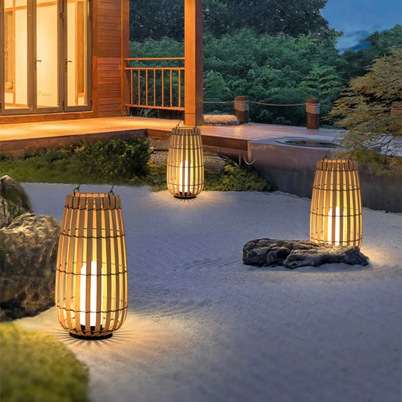 Belvo Outdoor Solar Lamp - Image 5