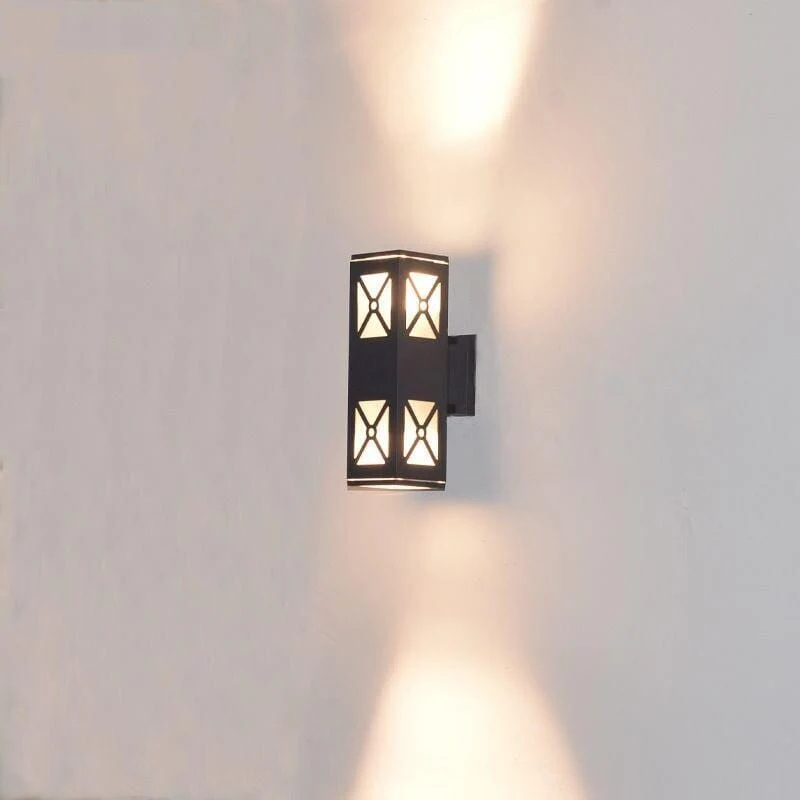 Dual Head Outdoor Light - Image 4