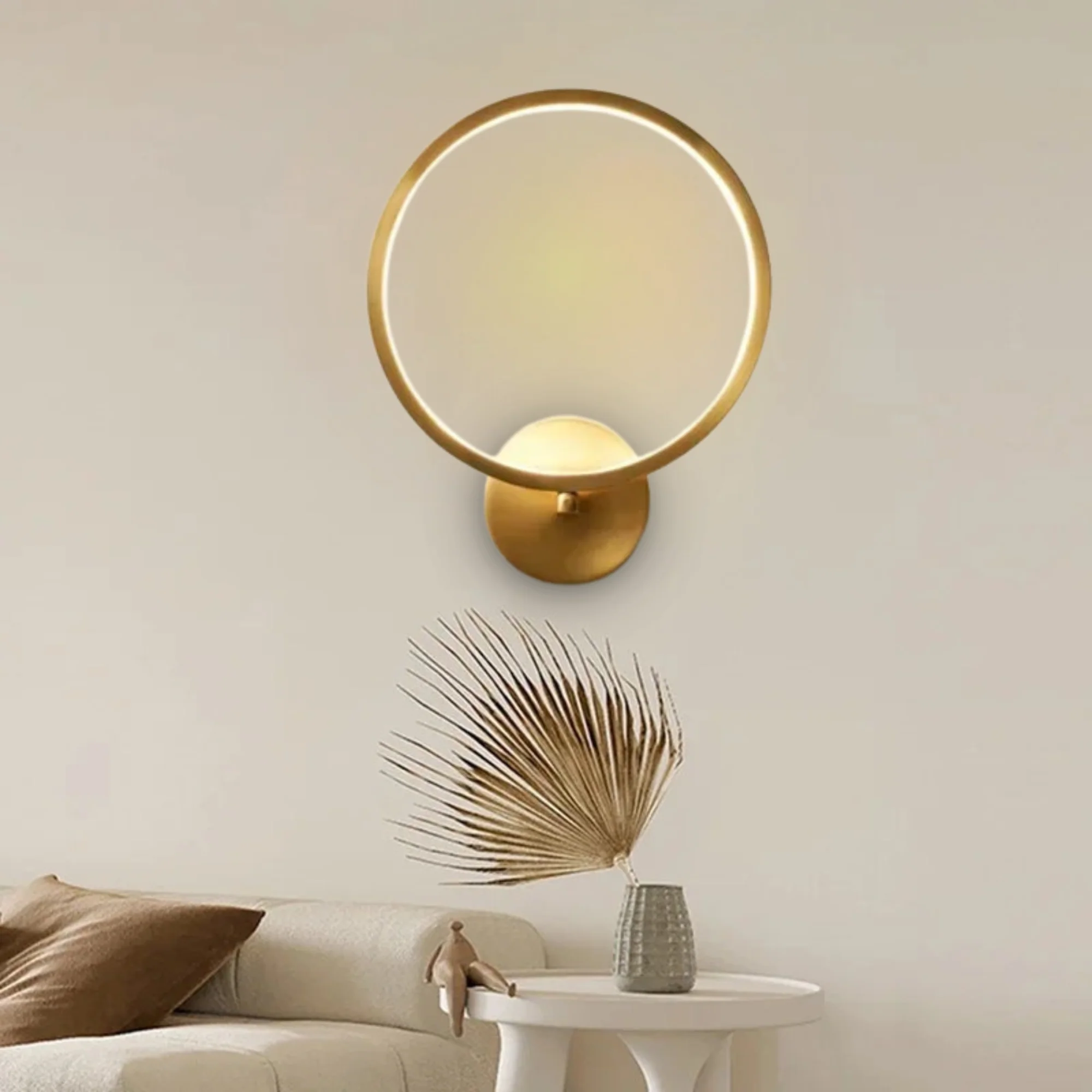 Ebony Gold Ring Wall Lamp - Image 5