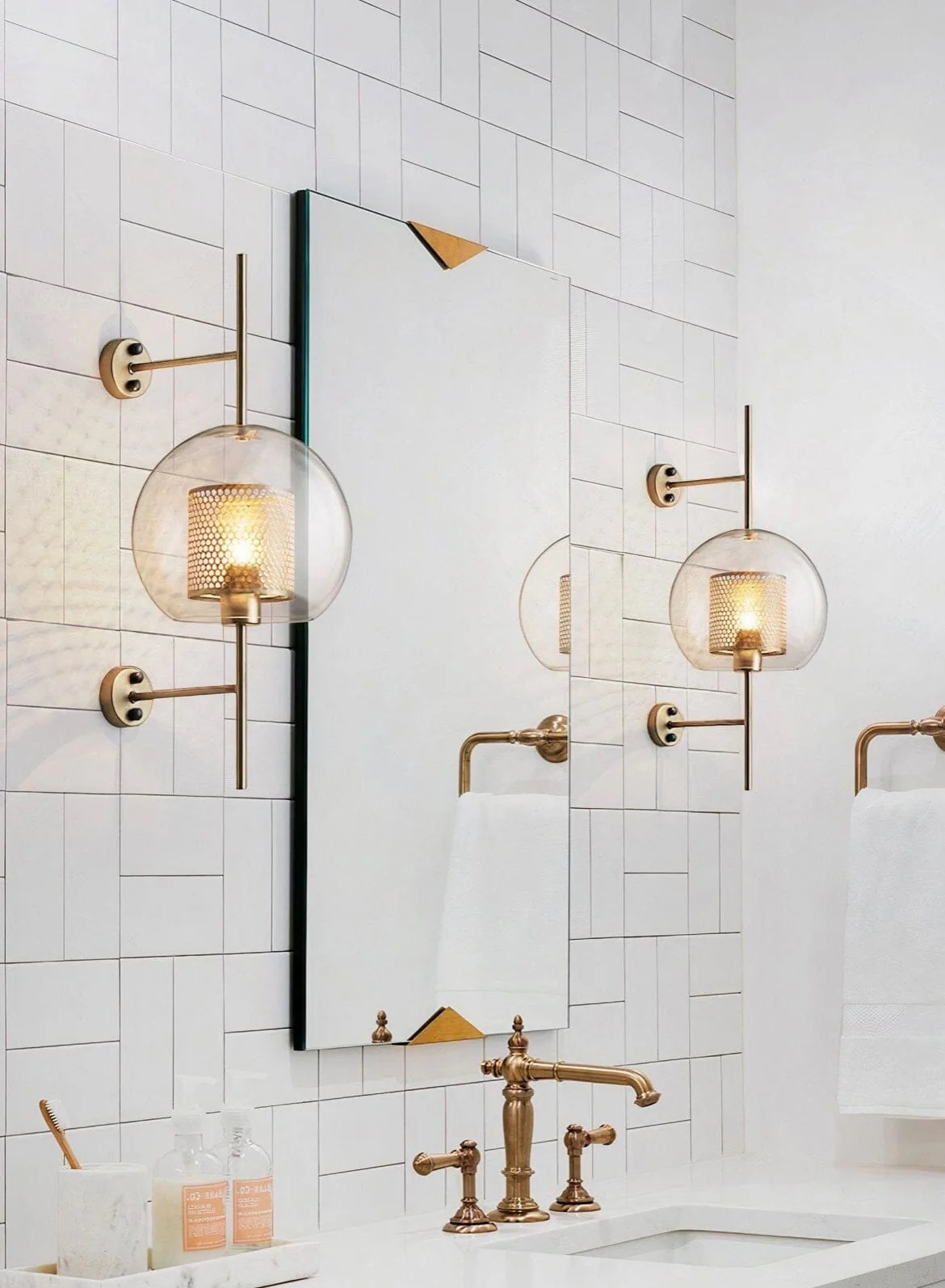 Elouise Glass Lamp - Image 19
