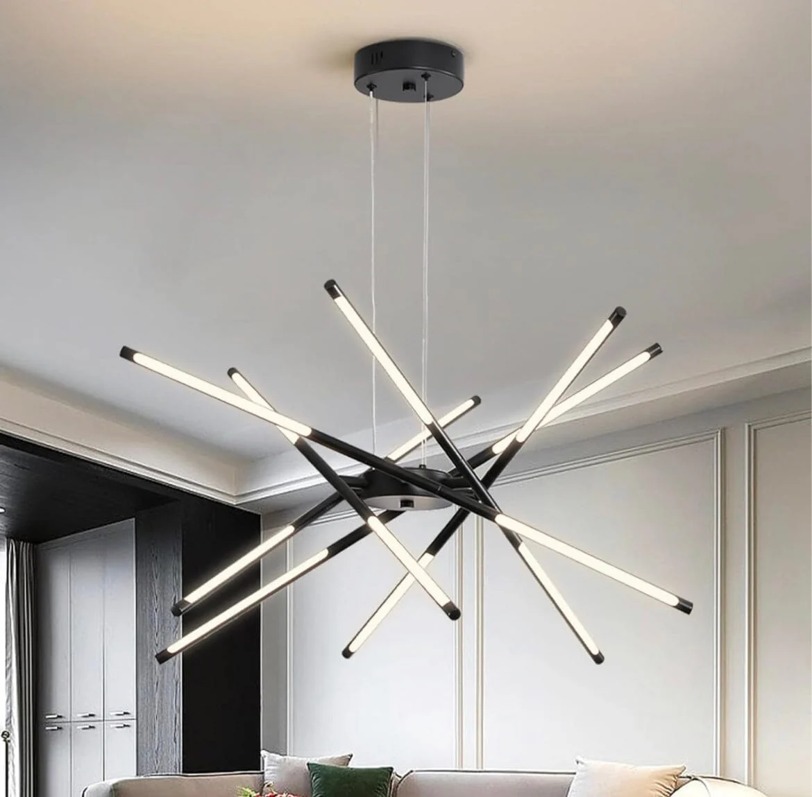 Stradivarius Spikey Chandelier - Image 9