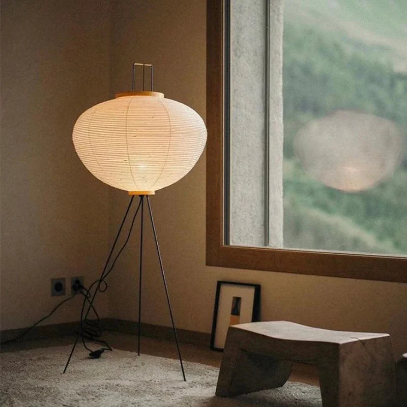 Luna Tripod Floor Lamp - Image 10