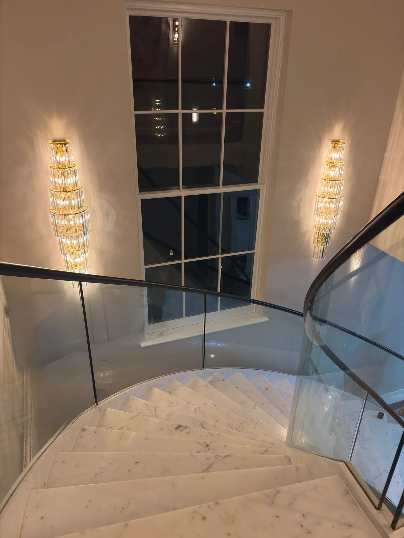 Opulent Pillar Crystal Wall Lamp - Image 2