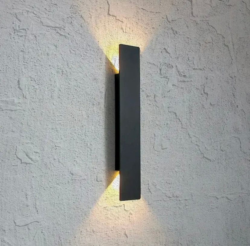 Phillips IP65 Waterproof Wall Lamp - Image 15